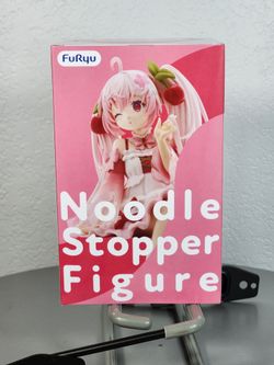 Hatsune Miku Sakura Winking Noodle Stopper Figure
