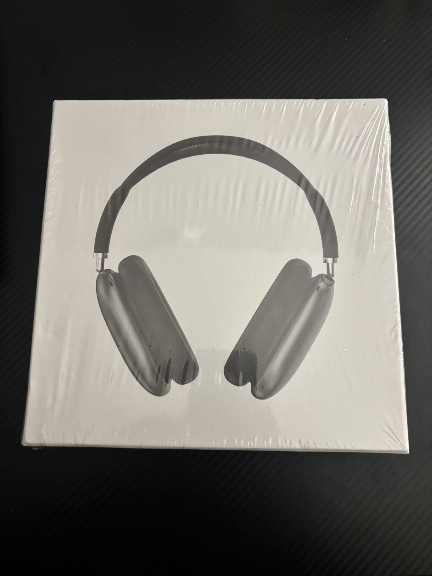 AirPods Max (BRAND NEW)