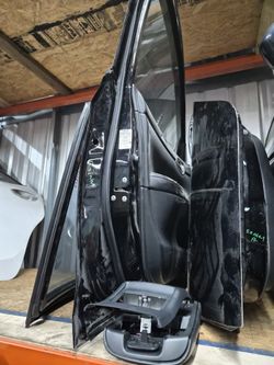 17 Nissan Sentra Doors  An Other Parts 