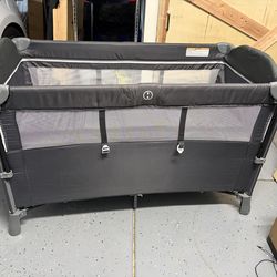 Baby crib