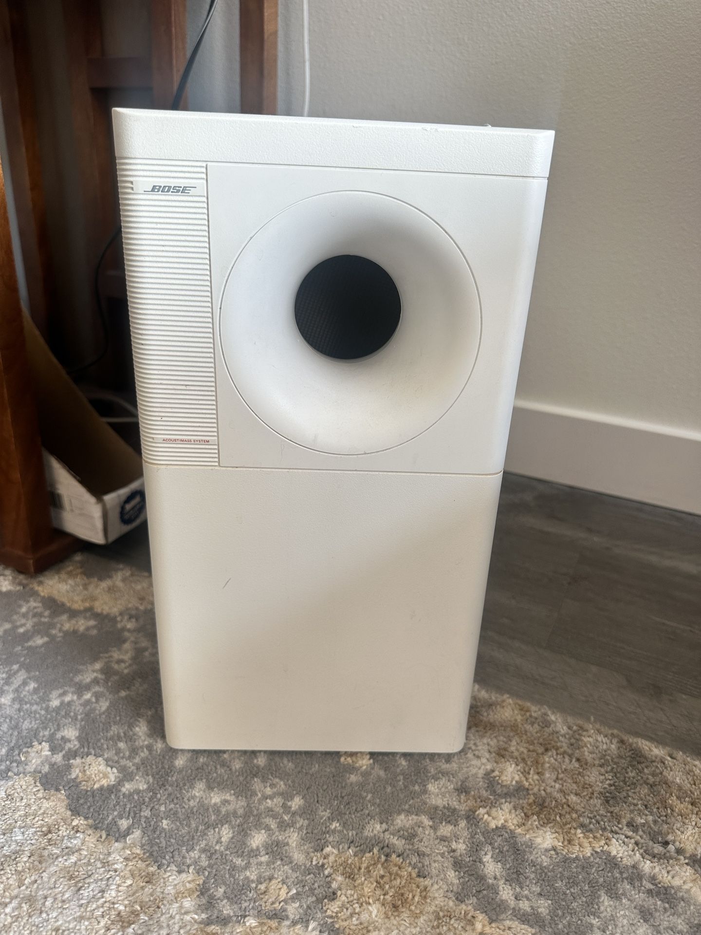 BOSS ACOUSTIMASS® 5 SERIES III® SPEAKER SYSTEM