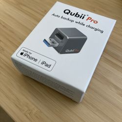 [Apple MFi Certified] Qubii Pro Photo Storage Device for iPhone & iPad, Auto Backup Photos & Videos [microSD Card Not Included] - Space Gray