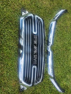 Grille 2019-2026 Ram 1500 Laramie