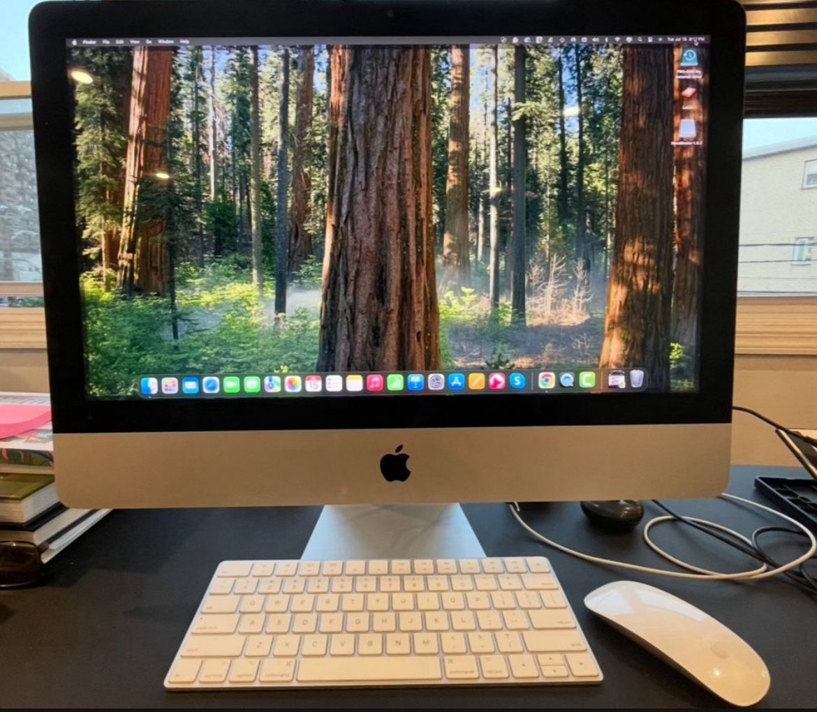 iMac Retina 4K 21.5-inch (2019) โ Excellent Condition โ Best Christmas Present!