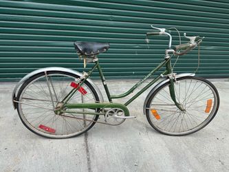 Schwinn collegiate 26"  3 speed
