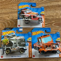 Short card Hotwheels Truck Lot