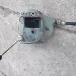 Delta Rockwell 17" Drill Press Table Mount Bracket With Raising Gears