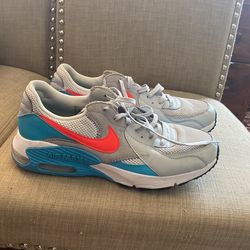 Nike Air Max Womens Size 10