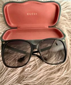 Woman  Gucci Sunglasses