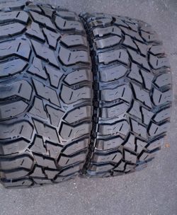 35x12'50R20 LT Maxis Brand tires usadas en perfecta condición set of 2