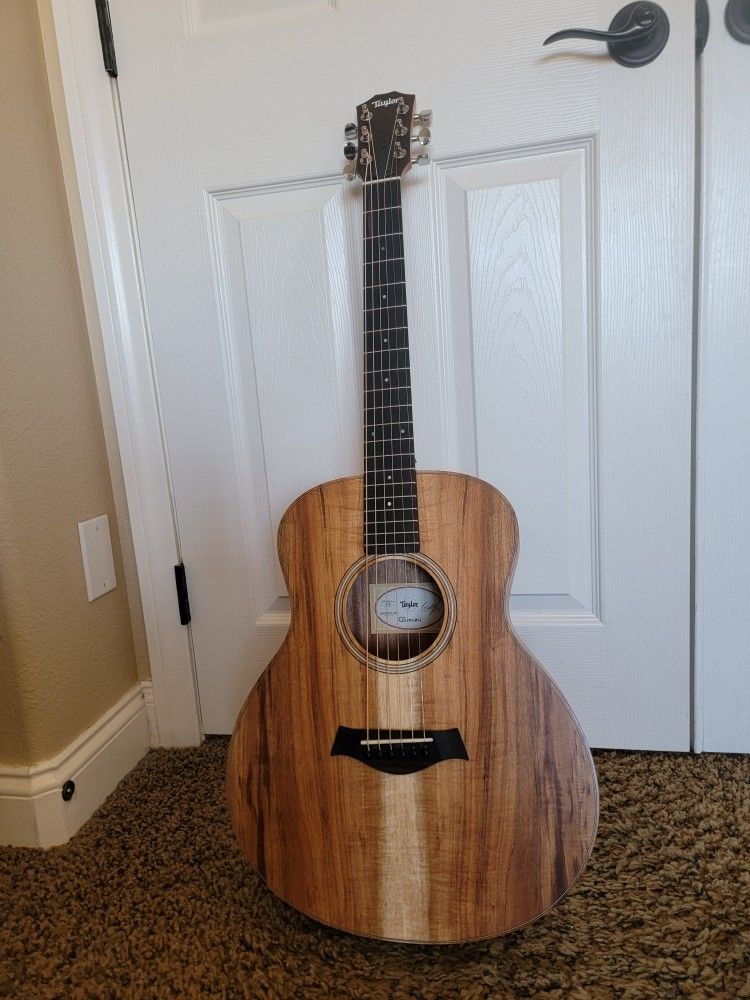 Taylor GS Minie Koa AcousticElectric Guitar for Sale in Las Vegas, NV