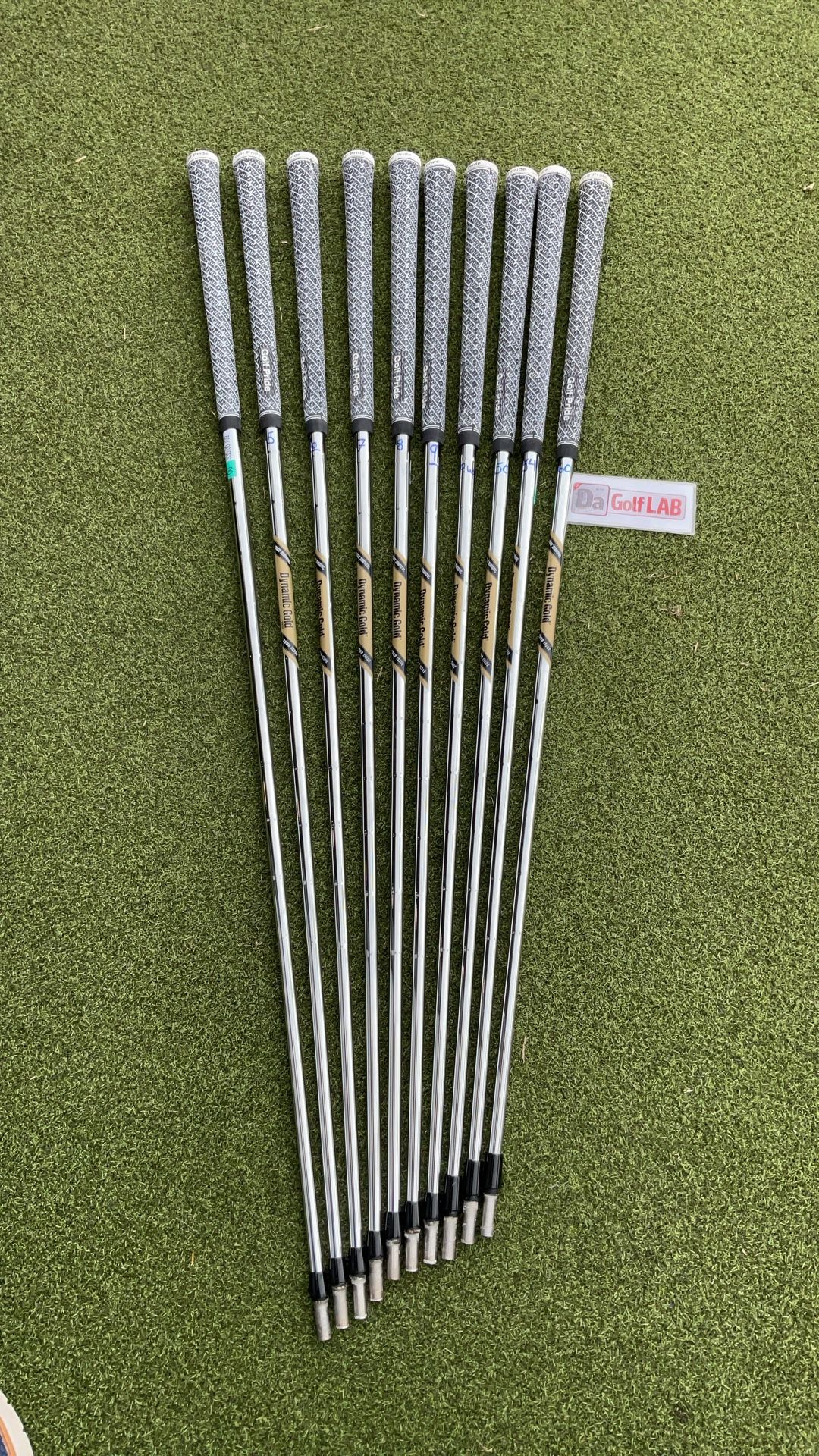Dynamic Gold S400 Tour Issue Pull Outs. 4-PW, 50,56,60 10 Shafts. GolfLAB Takes Trades