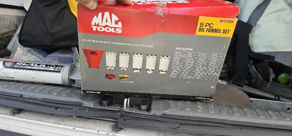 Mac Tools OIL FUNNEL SET