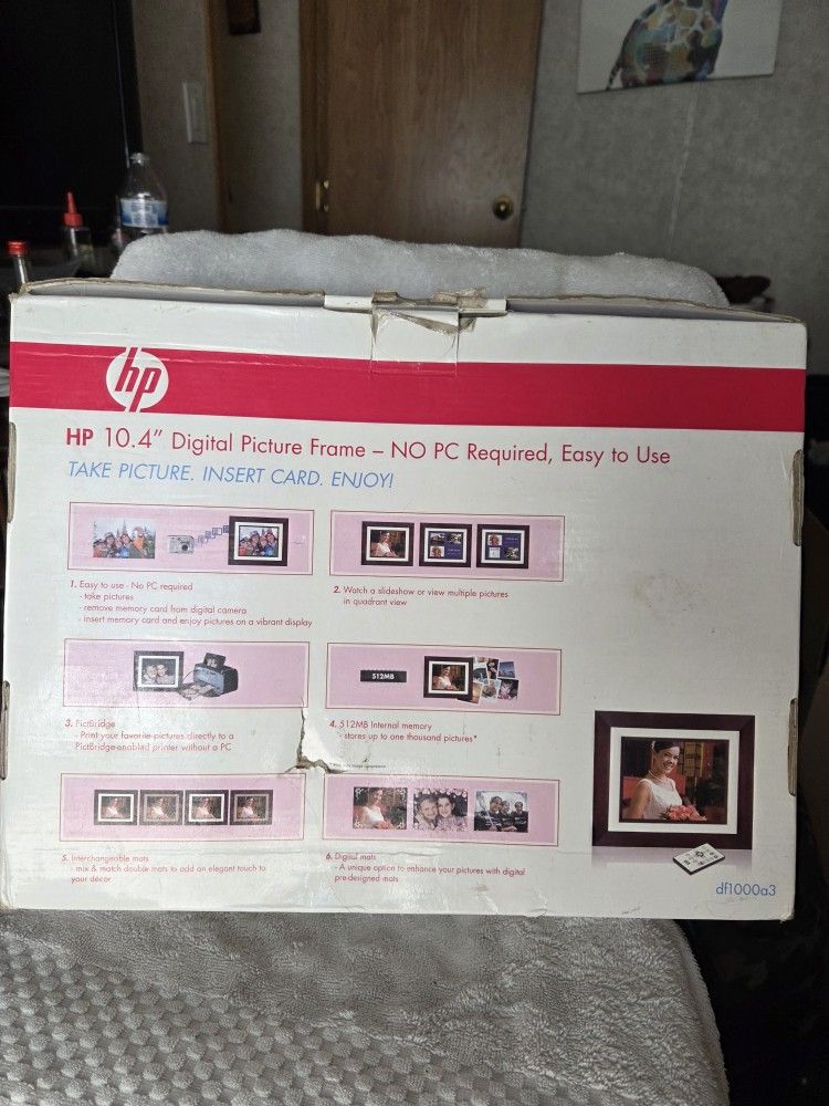 HP DIGITAL PICTURE FRAME 10.4"