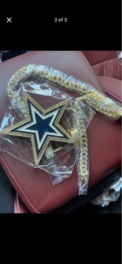 Dallas Cowboys chain and pendant