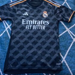 Real Madrid 2023/24 Away Kit (No Name)