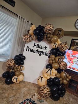 Friendsgiving.