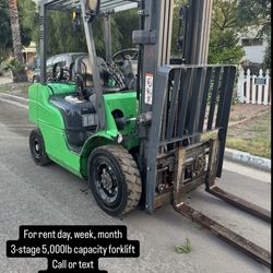 Forklift 5,000lb