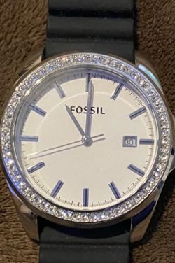 Womens Watch with Crystal accents (see description)