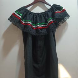 Women's Traditional Mexican Shirt Size M