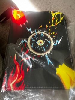 POKÉMON CARD BINDER (4 available)