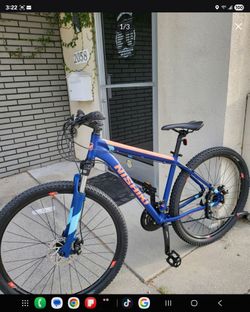 Nishiki 29er Mountain Bike Size Large Wheels 29er Speeds 24  Disc Brakes