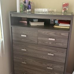 Solid Oak Upright Dresser
