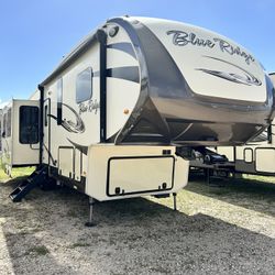 2016 Forest River Blue Ridge 3045RL