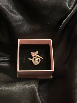 Butterfly with Virgin Mary gold plated ring