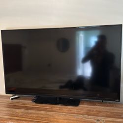 55” Vizio tv With Roku Included