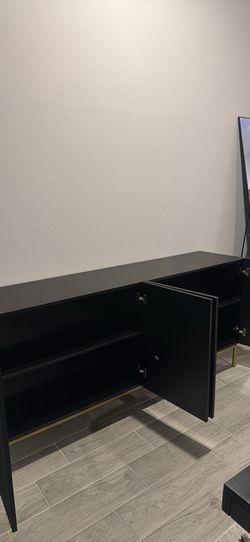 Entry Table/SideBoard