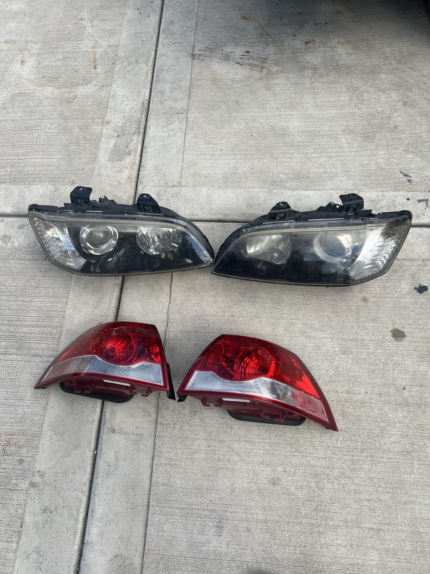 Pontiac G8 Headlights