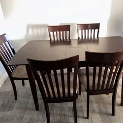 Used brown kitchen table, 6 Chairs