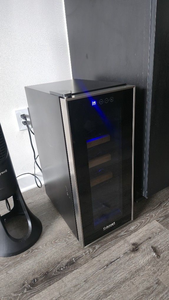Cuisinart Private Reserve 12 bottle Wine Cellar CWC-1200TS