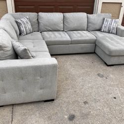 Gray Sectional Couch With Pullout Seats