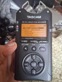 Tascam DR-40 linear pcm recorder