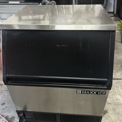 Ice Maker 250 Pounds Maxxice 