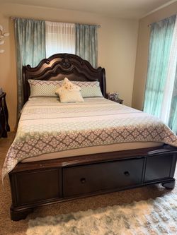 Solid Wood King Bedroom