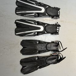 Two Pairs Scuba Flippers And Belt Soft Weight