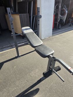 Gold's Gym XR 6.1 Weight Bench