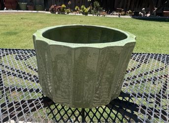 Vintage flower pot