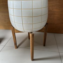 Modern Planter with wooden stand