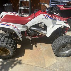 1986 Honda 250 with rebuilt motor papers on hand