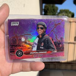 Topps Stadium Club Chrome AC Milan Ronaldinho Pink Electric Charge Refractor 