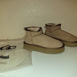UGG Mini Ultra Boot Women's 8
