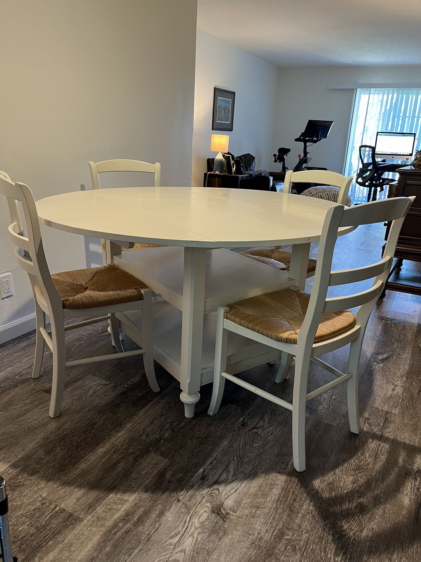 Pottery Barn Dining Table And Chairs