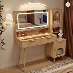 Modern Makeup Vanity with LED Mirror, Glass Top, Drawers & Storage Cabinet – Natural Wood