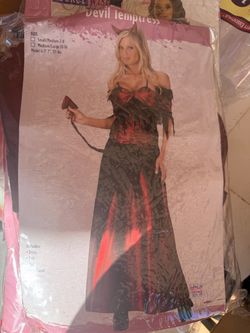 HALLOWEEN COSTUMES NEW $5 each