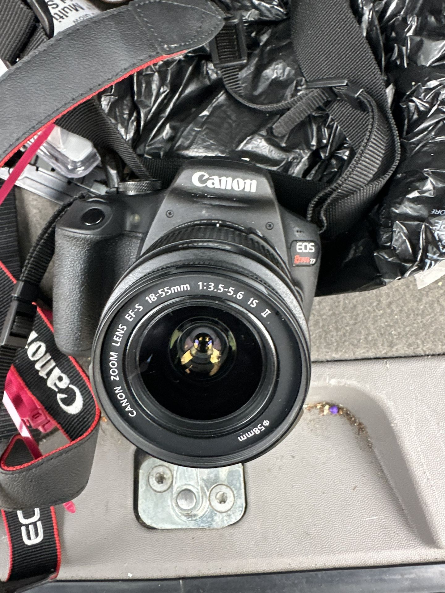 Camera -Canon Rebel Eos t7