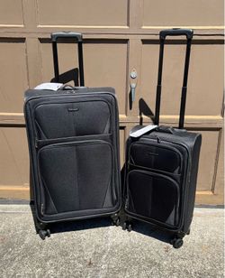 NEW Luggage W/ Carry On Suitcase W/ Spinner Wheels 2 Pack, Expandable Suitcases !